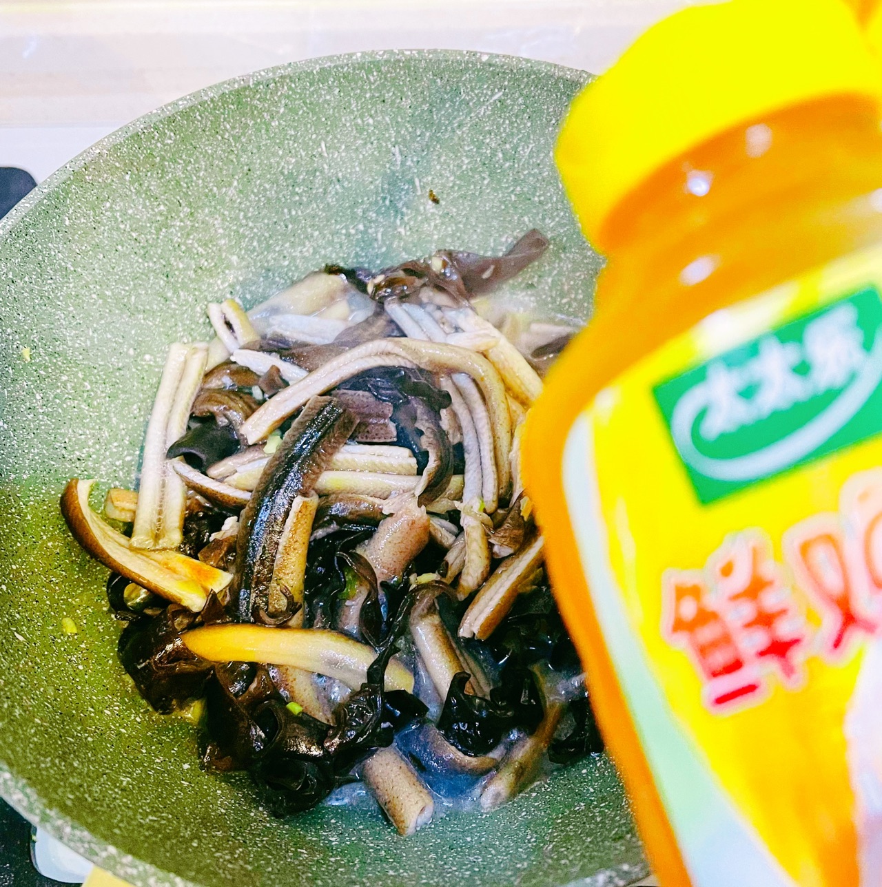 鸡汁香油鳝丝