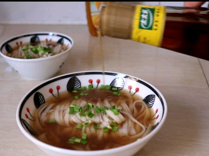 鸡汁阳春面