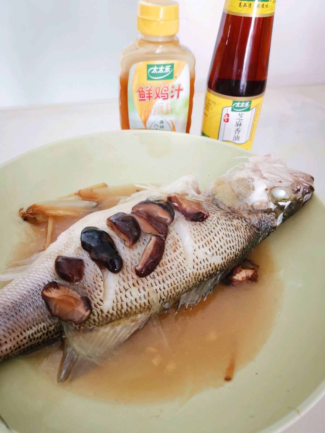 鸡汁蒸鲈鱼