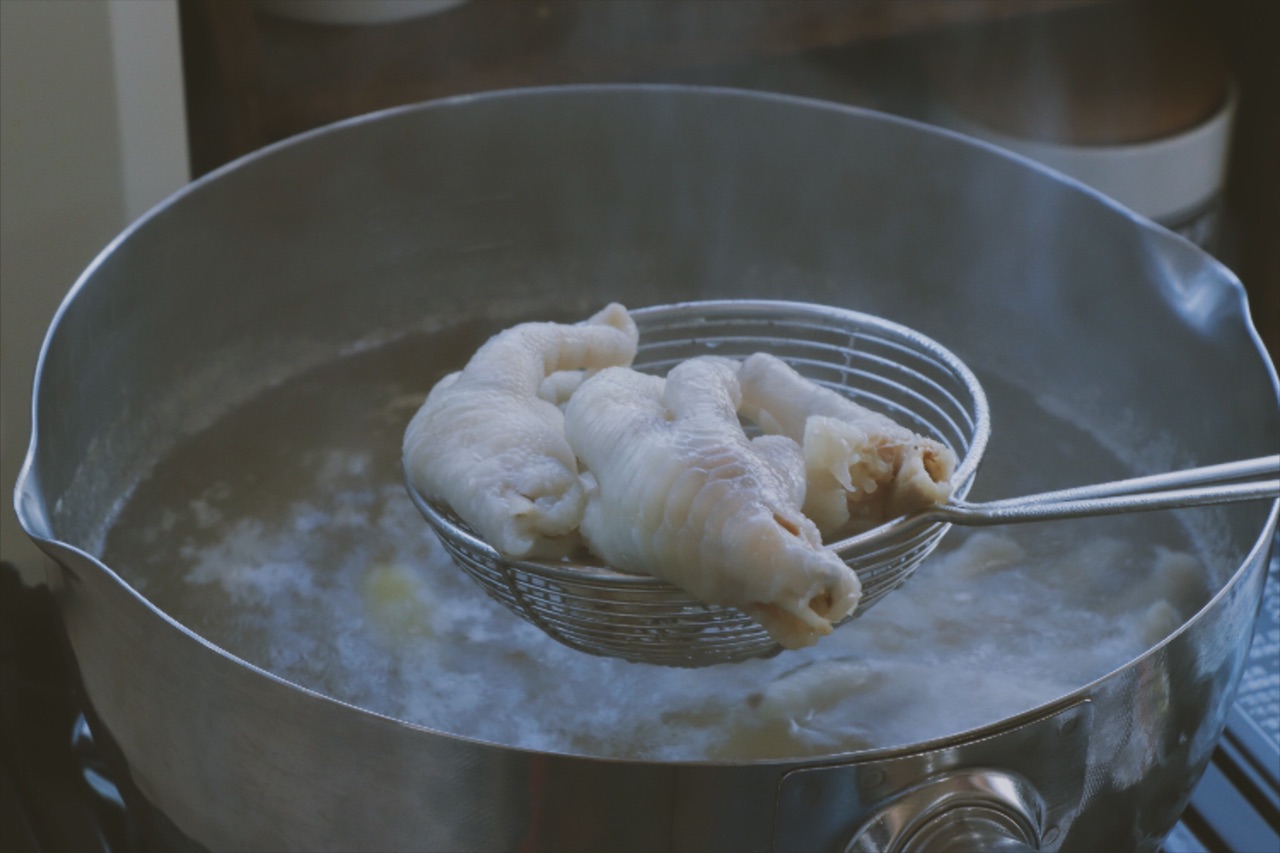 鸡爪煲