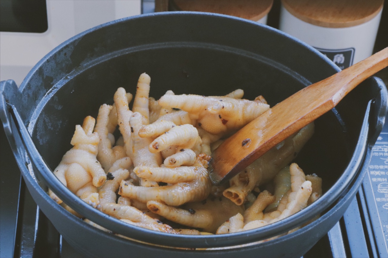 鸡爪煲