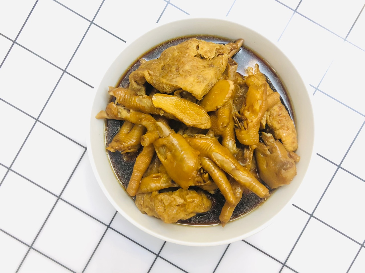 鸡爪焖油豆腐