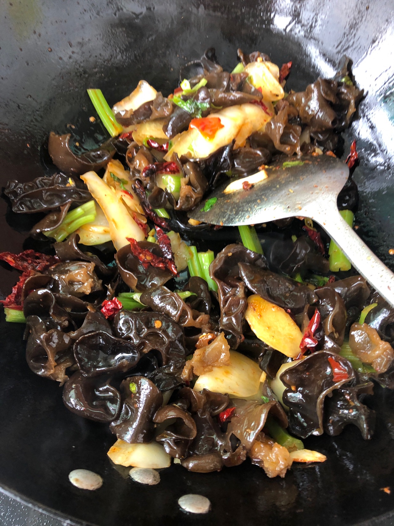 家常白菜炒粉条