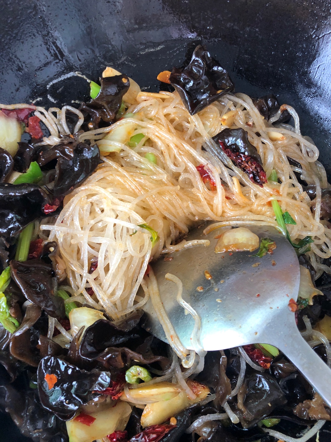 家常白菜炒粉条