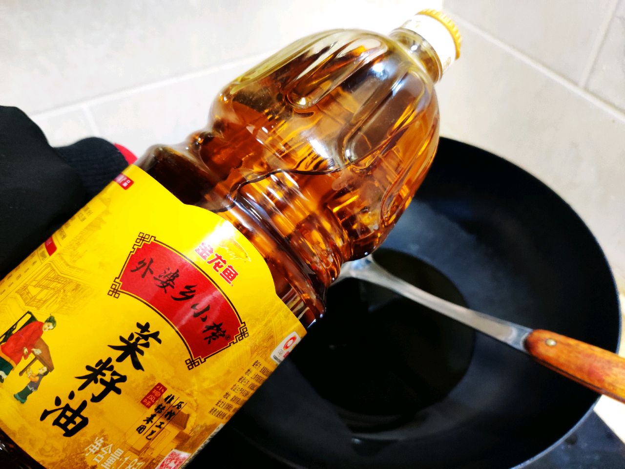 家常爆炒尖椒肉丝