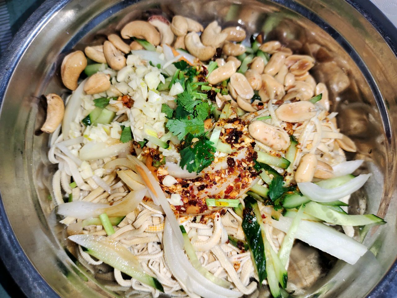 家常菜:凉拌豆腐皮