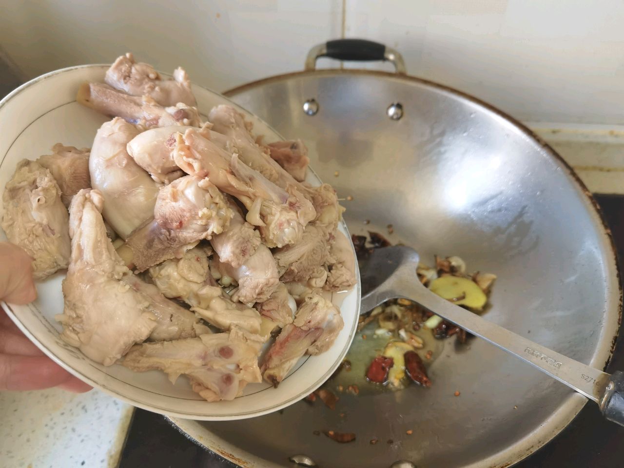 家常菜—麻辣酱鸡货