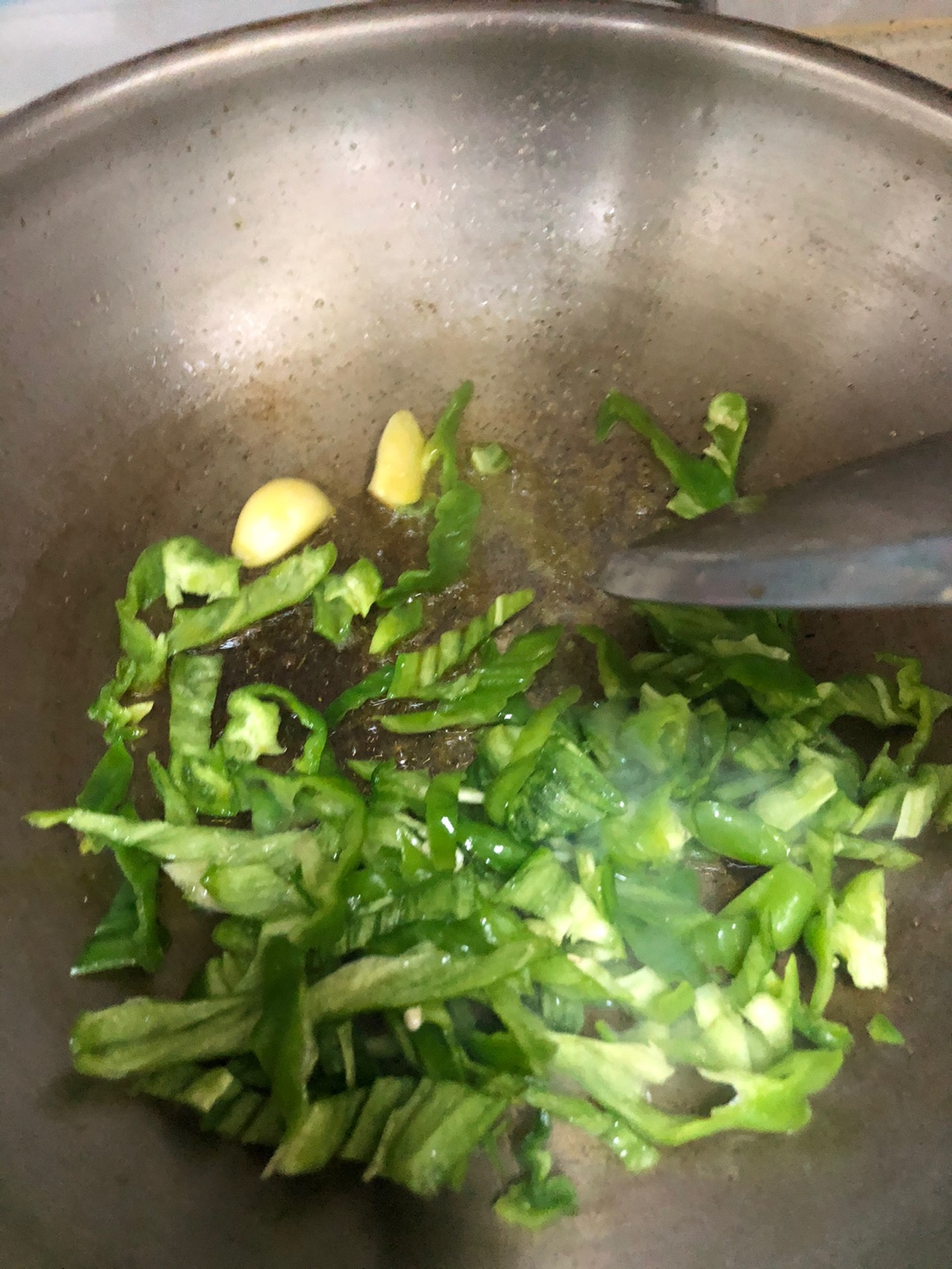 家常菜青椒炒鸡蛋