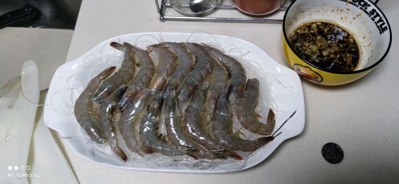 〔家常菜〕微波炉蒜茸粉丝虾
