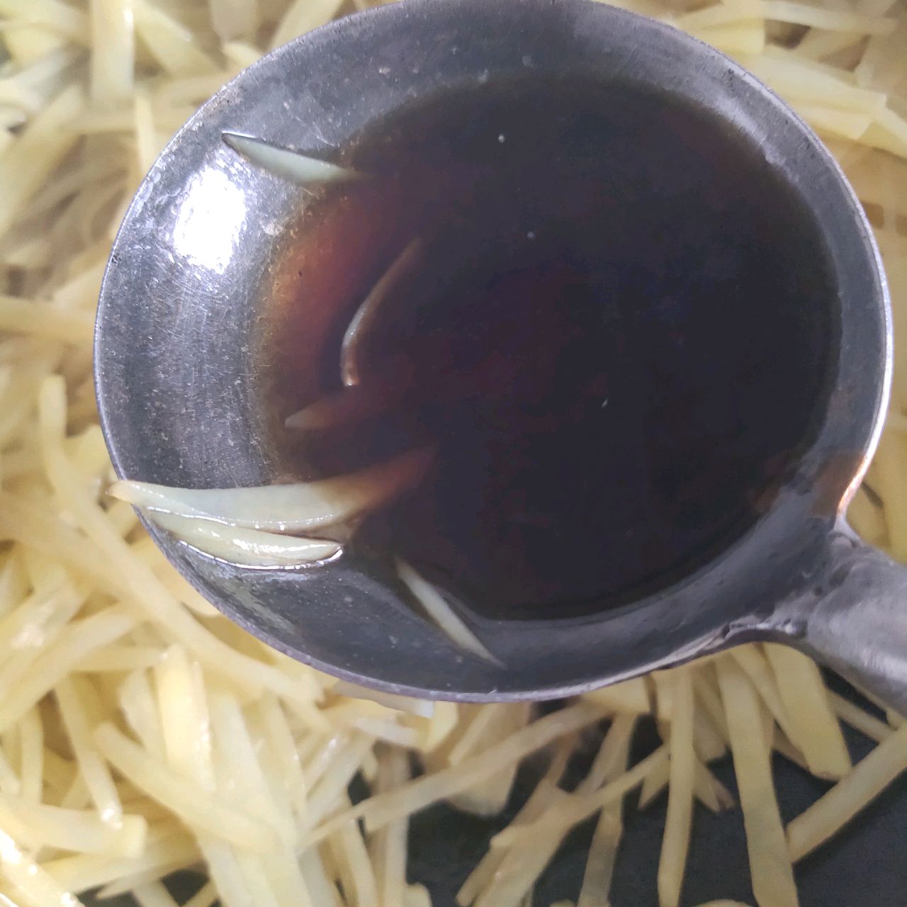 家常炒土豆丝