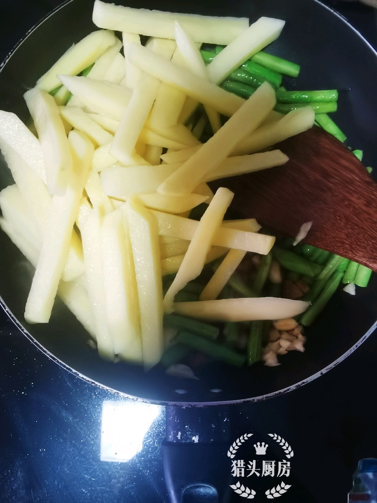 家常豆角炒土豆