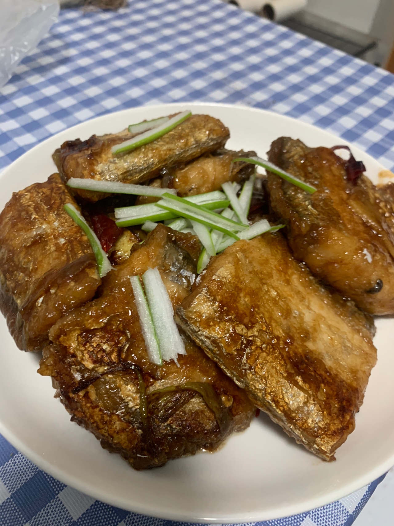 家常红烧带鱼