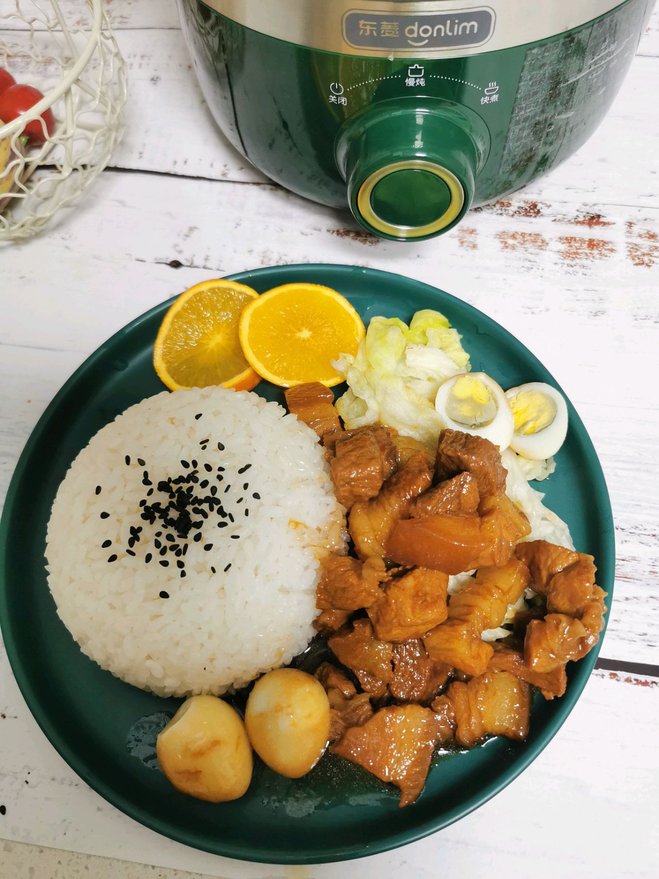 家常卤肉饭