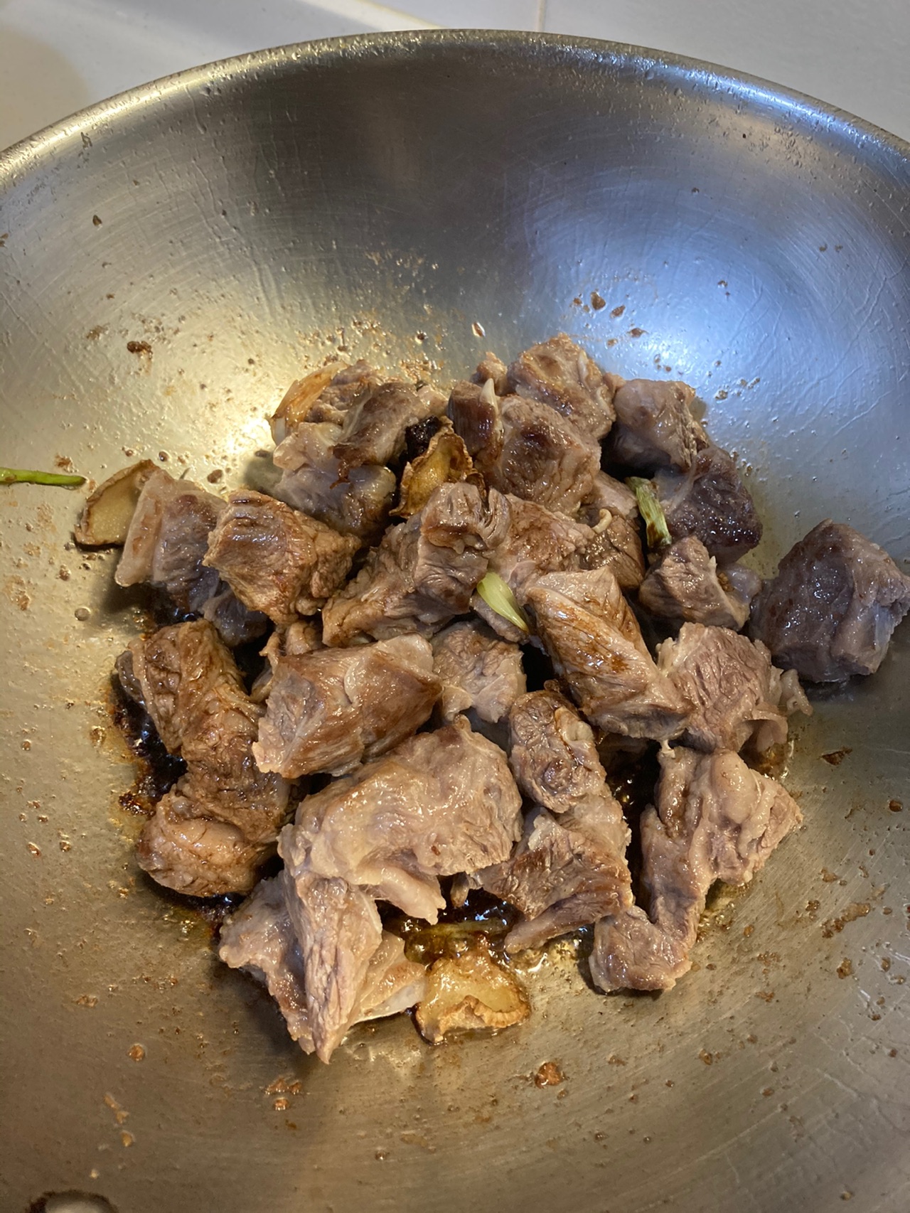家常 牛肉炖萝卜