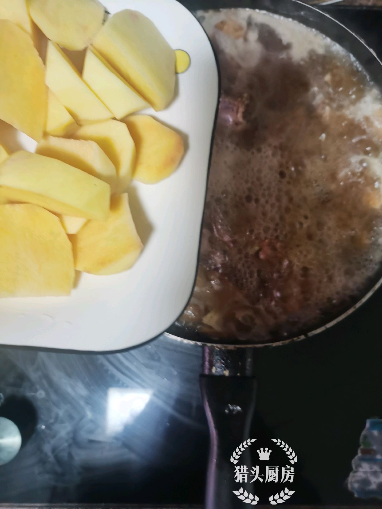 家常西红柿土豆炖排骨