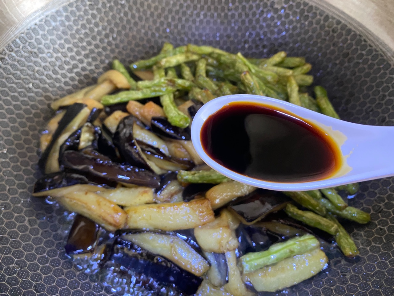 家常下饭菜茄子煸豆角