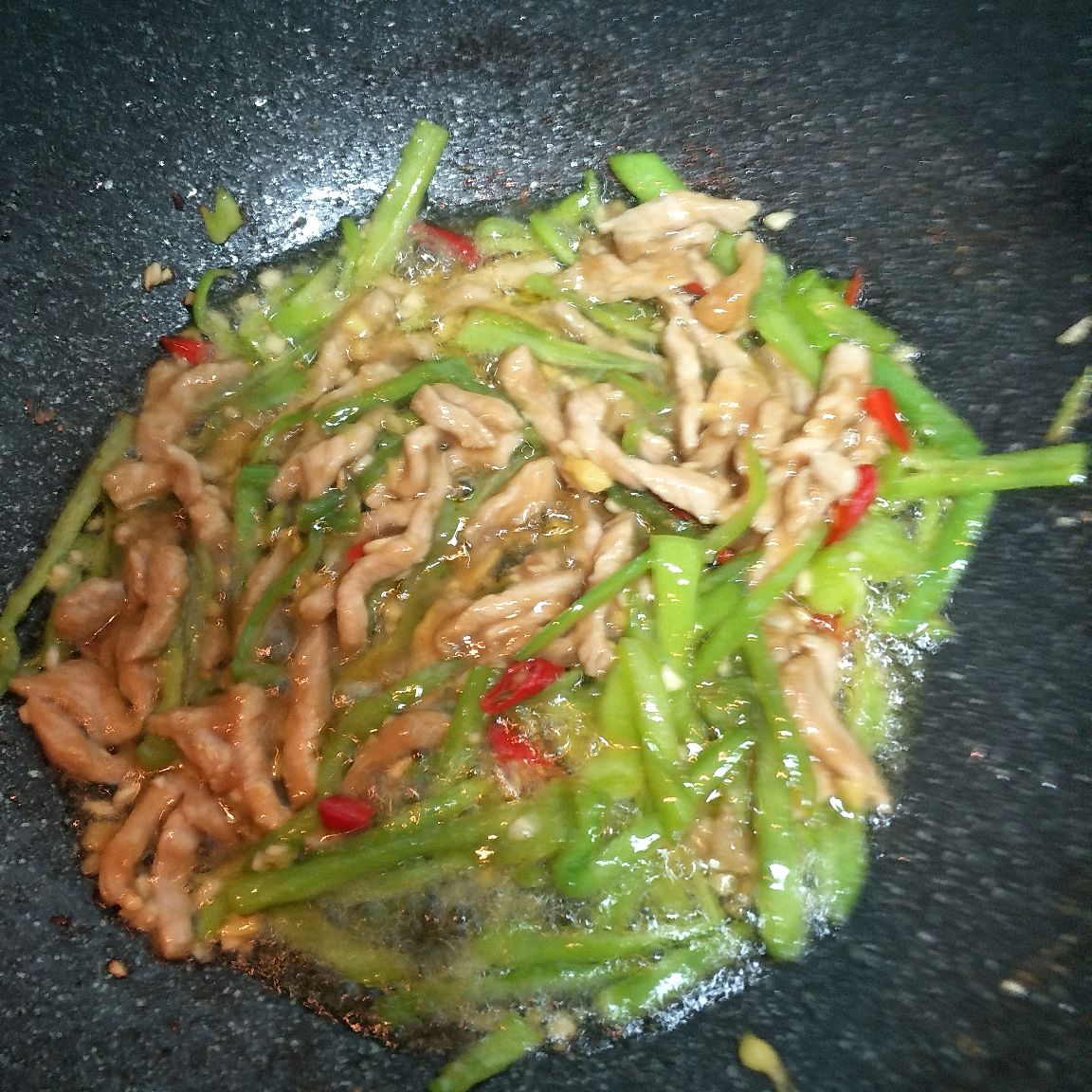 家常下饭菜~青椒肉丝