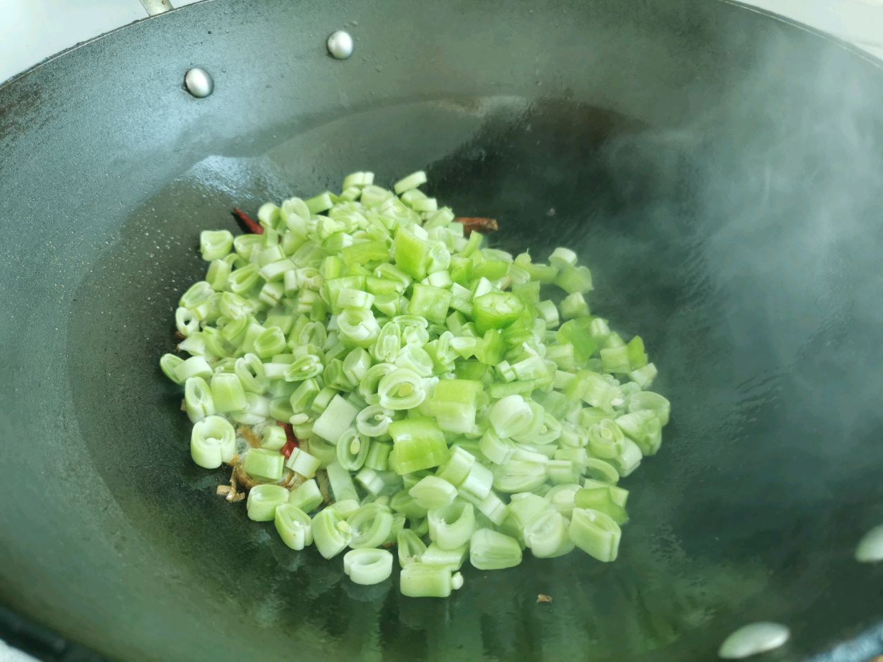 家常芸豆蚬子面