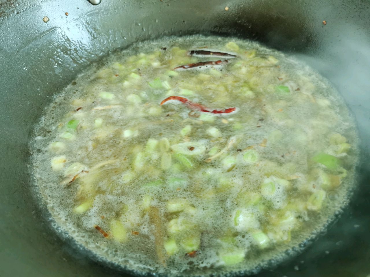 家常芸豆蚬子面