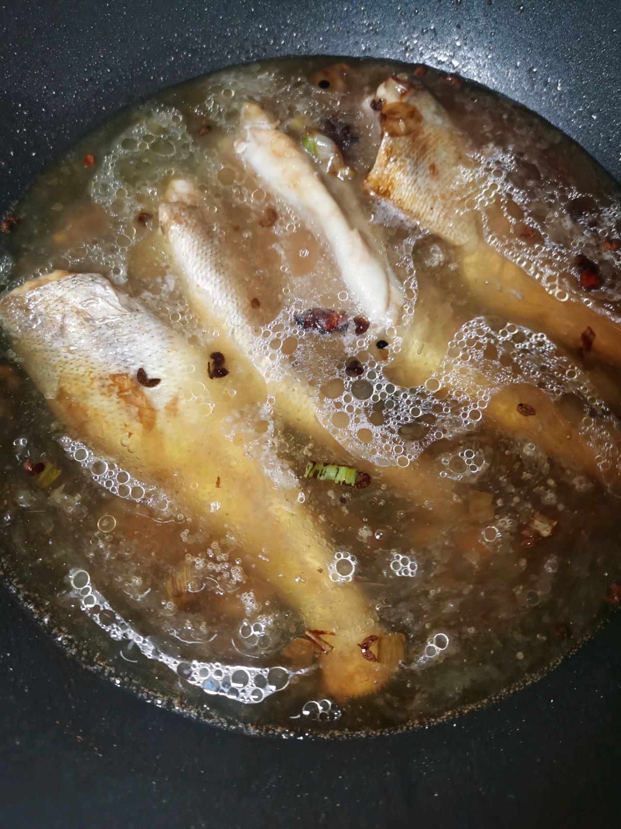 家炖鱼