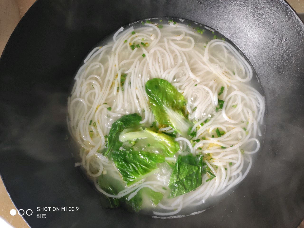 家乐浓汤遇见云南米线