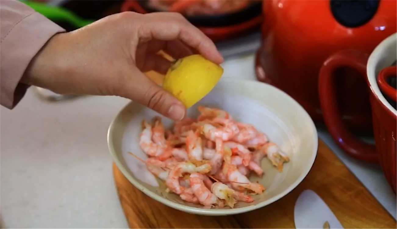 加拿大北极虾菠菜豆腐卷