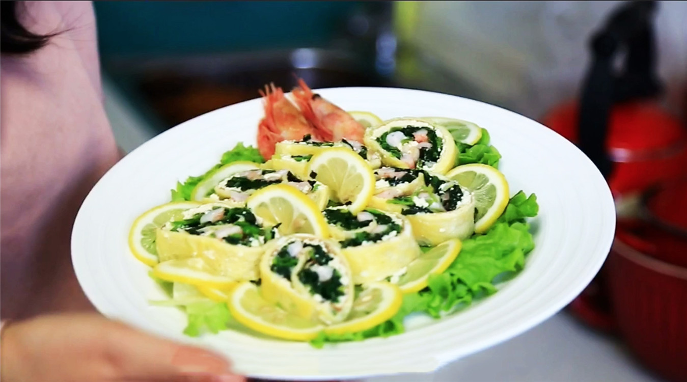 加拿大北极虾菠菜豆腐卷