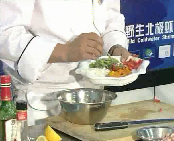 加拿大北极虾螺丝面沙拉