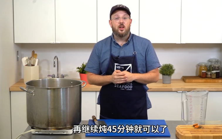 加拿大大比目鱼鲜鱼汤