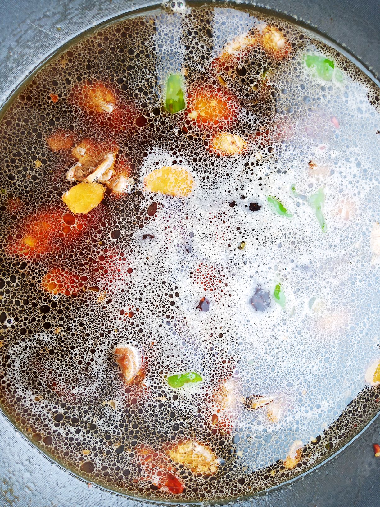家庭版地锅鸭玉米面锅贴