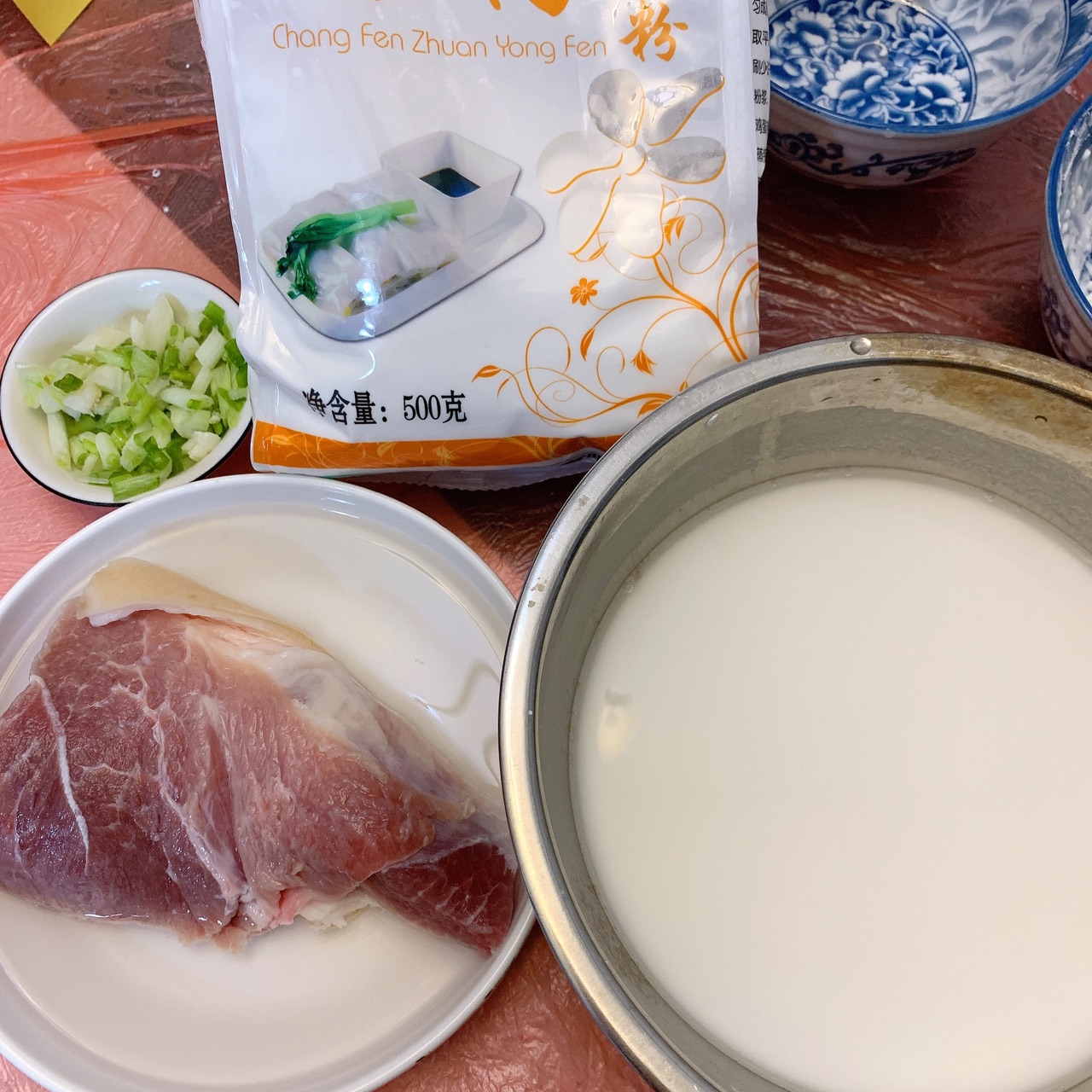家庭版鸡蛋瘦肉肠粉