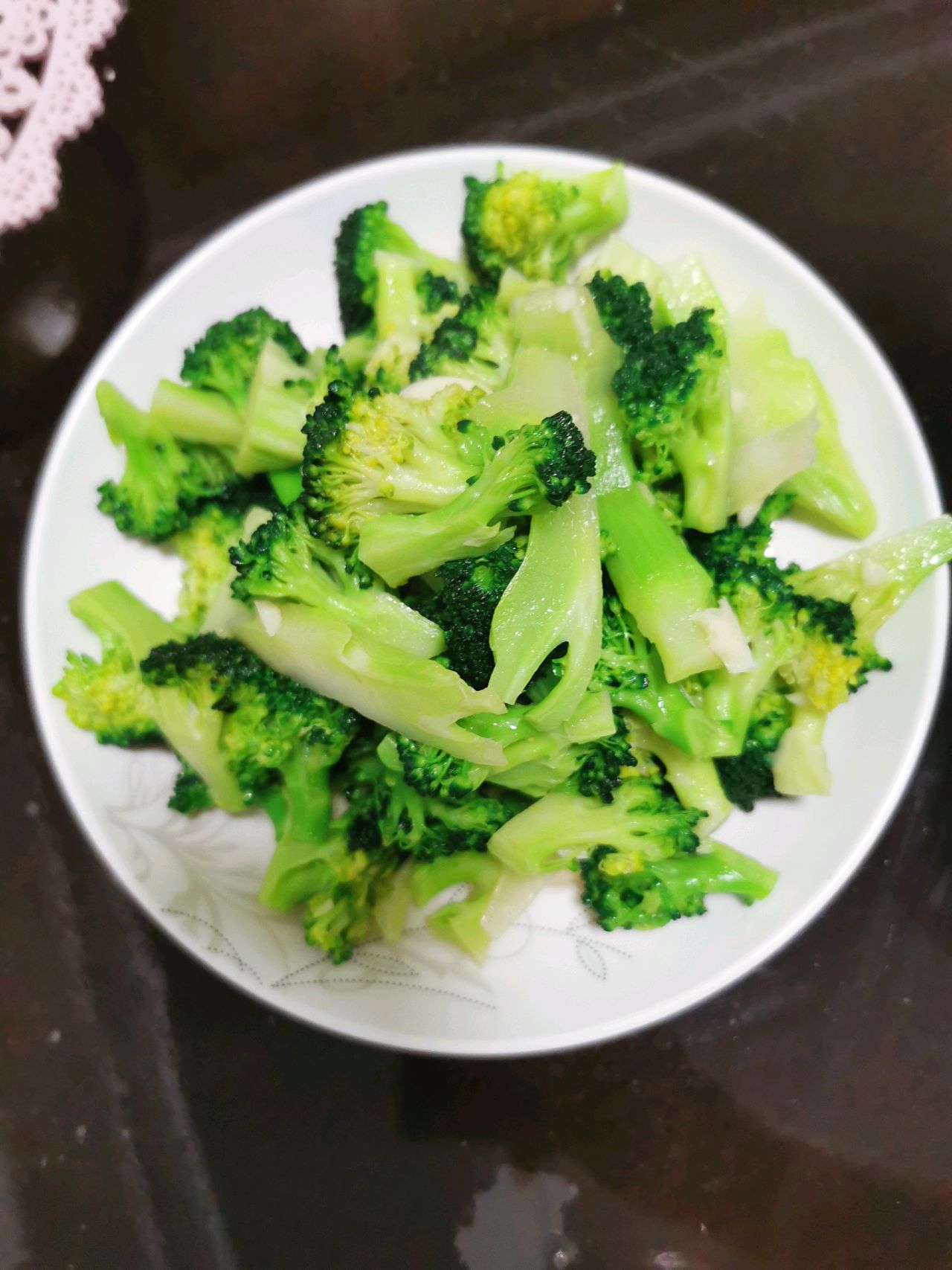 家庭版 简单易做的清炒西兰花