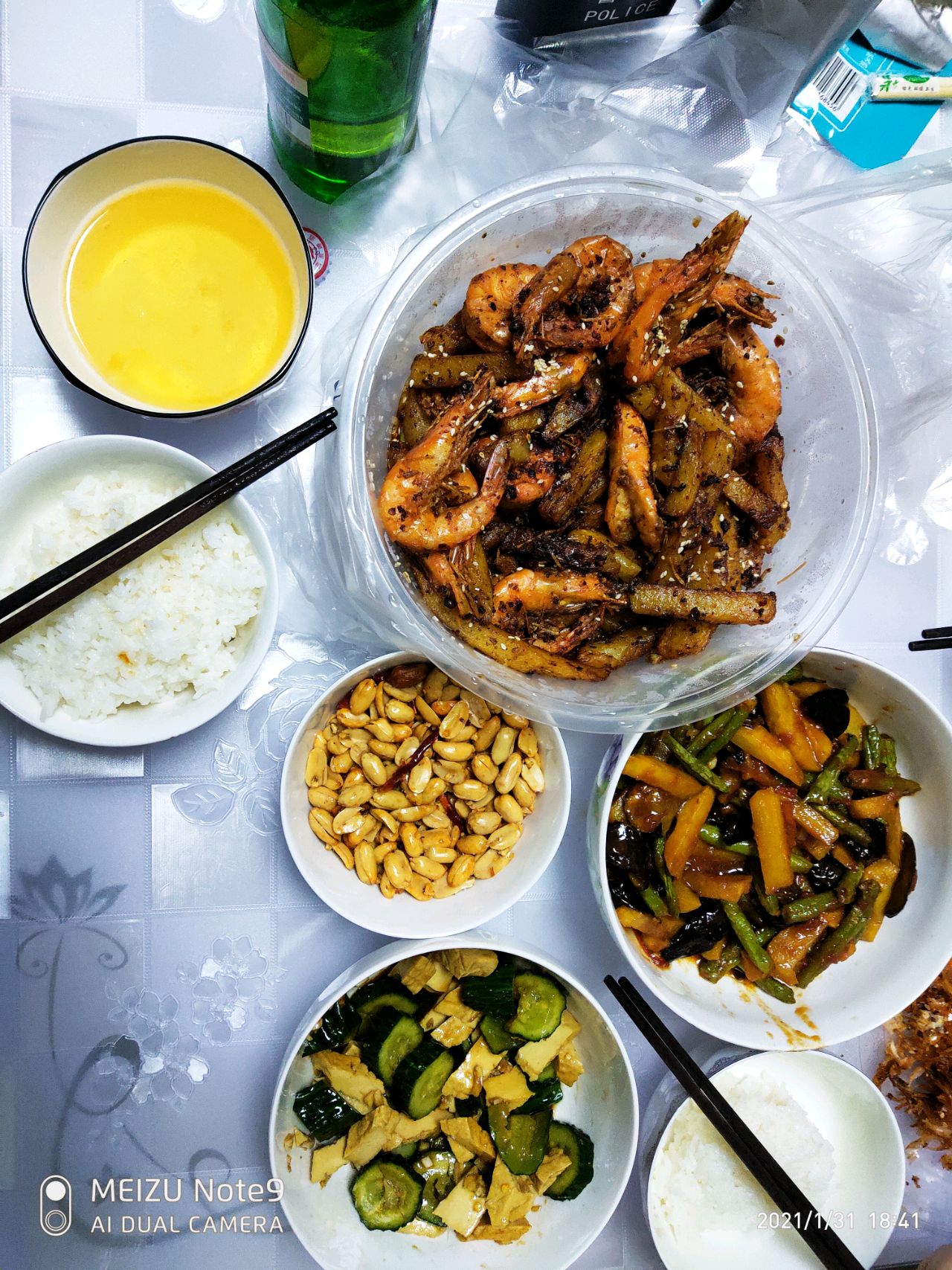 家庭版土豆豆角烧茄子与凉拌黄瓜豆腐干