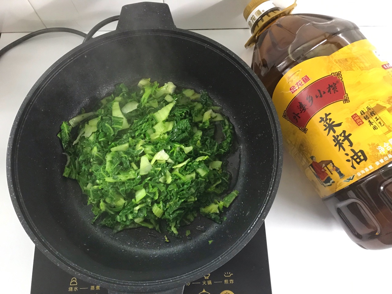家乡的味道，绣花锦咸肉菜饭