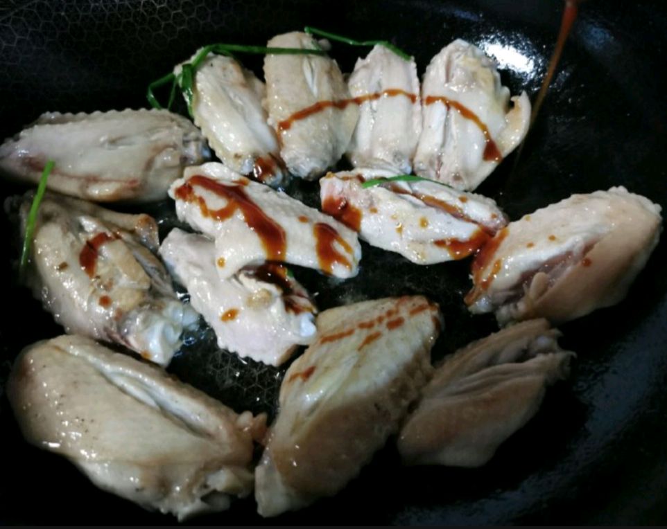 简单宝宝爱吃闷鸡翅中