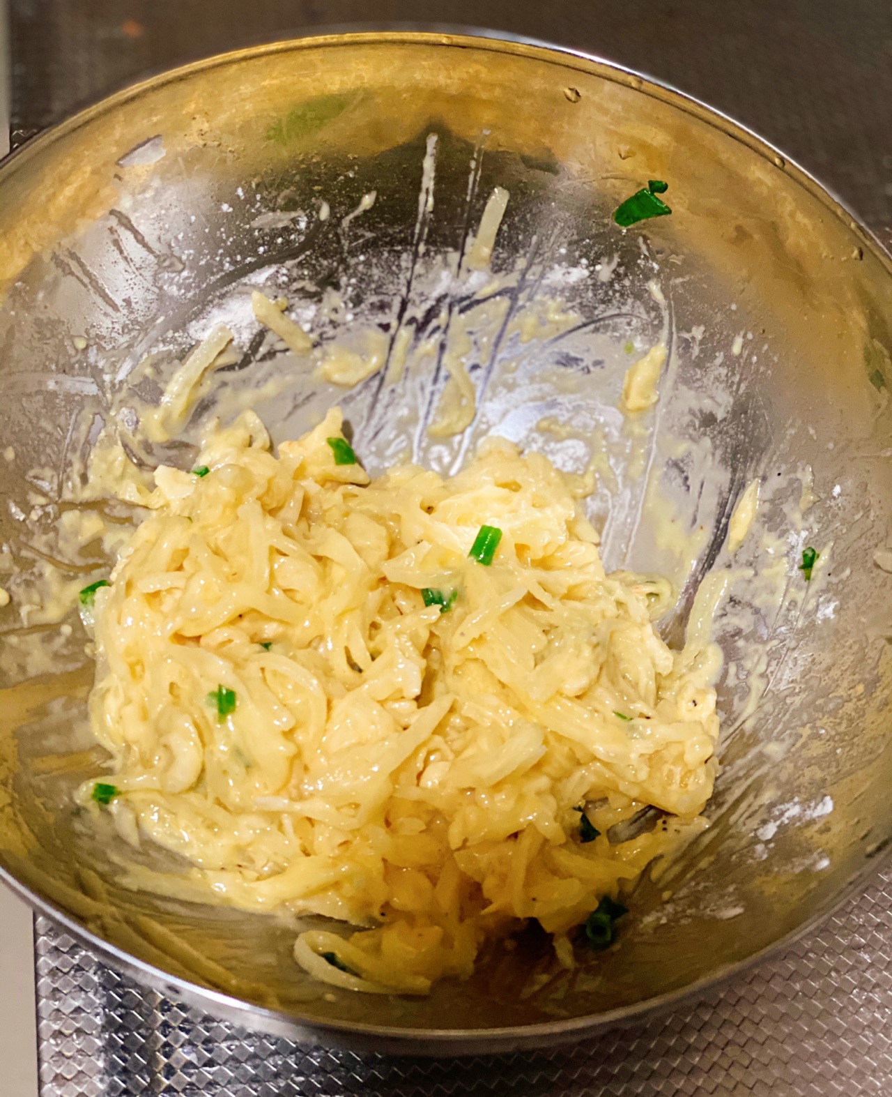 简单的萝卜丝鸡蛋虾皮饼