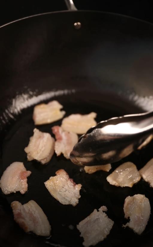 简单几步做出超下饭的糟辣干锅土豆片!