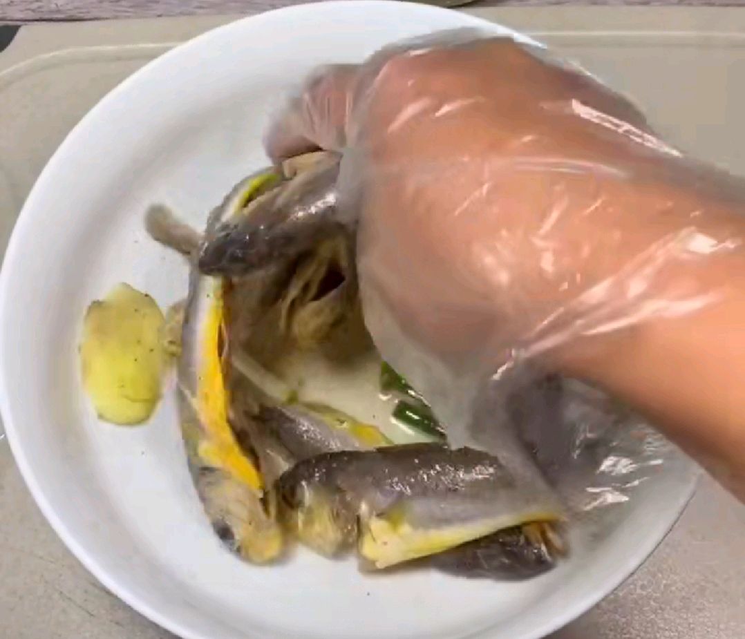 简单几步做出红烧小黄鱼