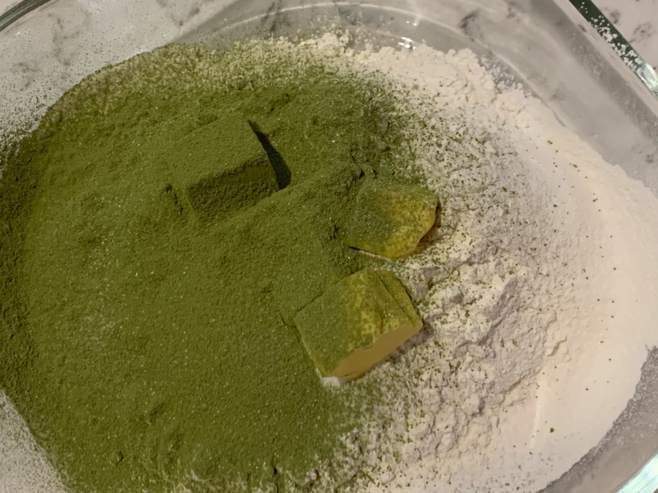 简单家庭圣诞小吃：蔓越抹茶司康