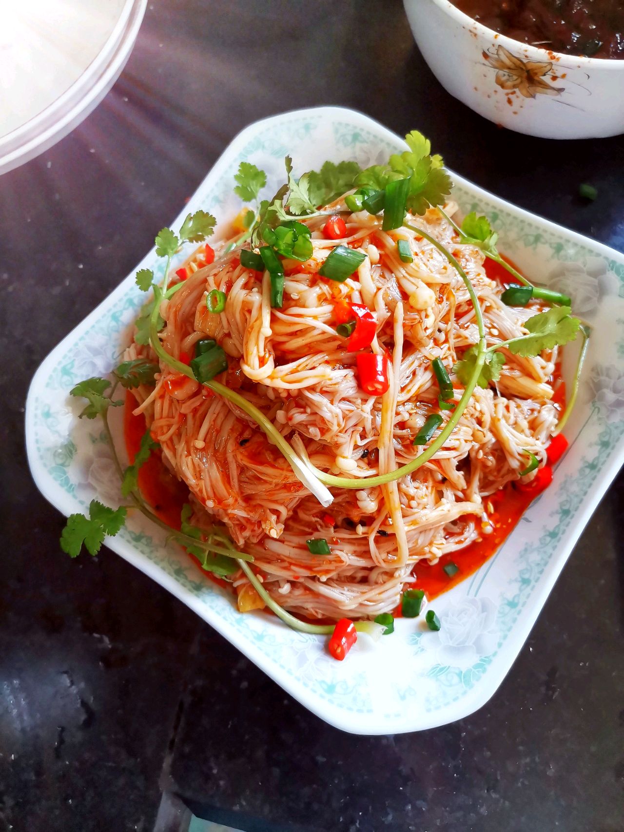 简单解腻凉拌菜— 凉拌金针菇