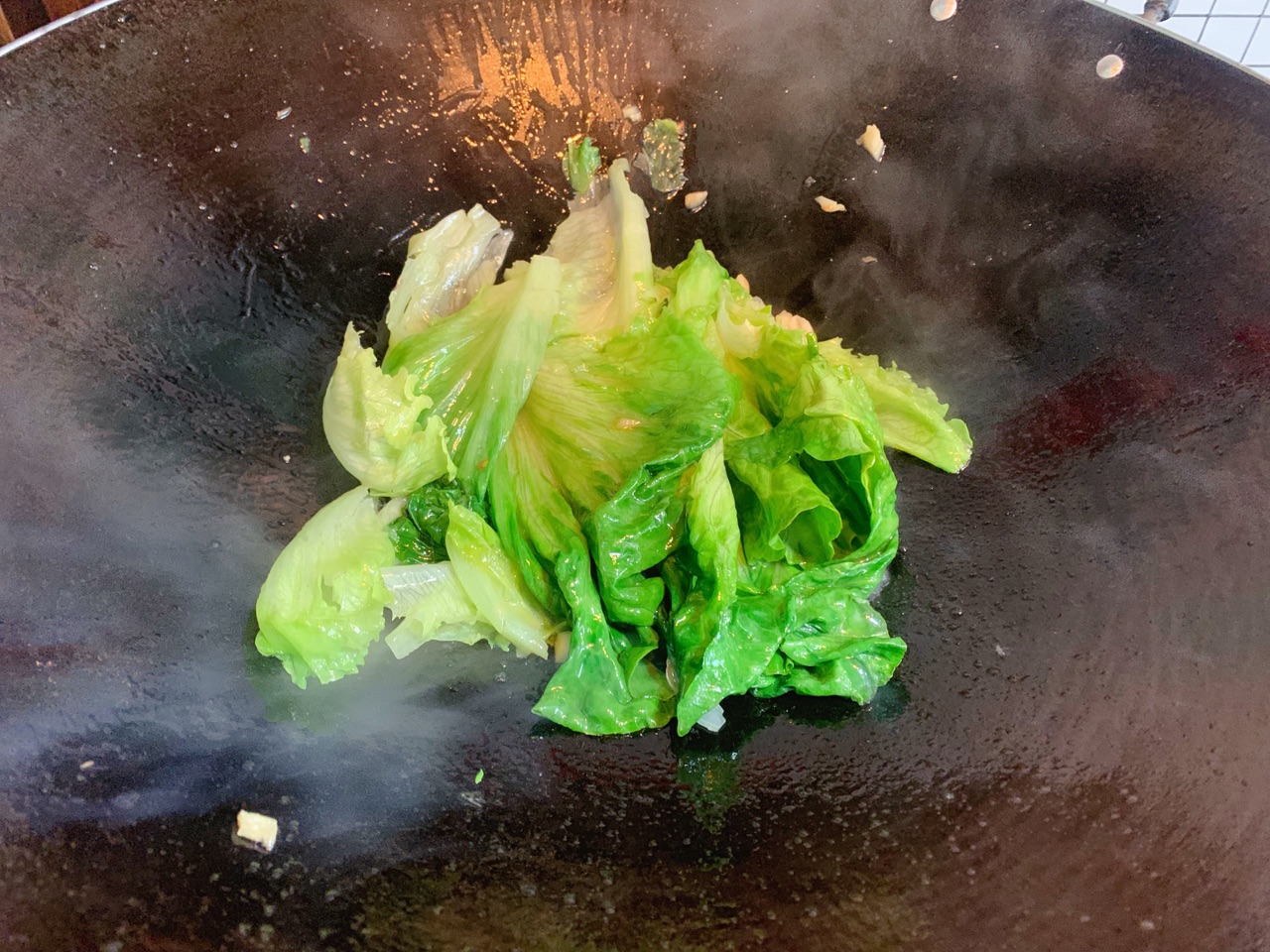 简单快手腊肠排骨煲仔饭