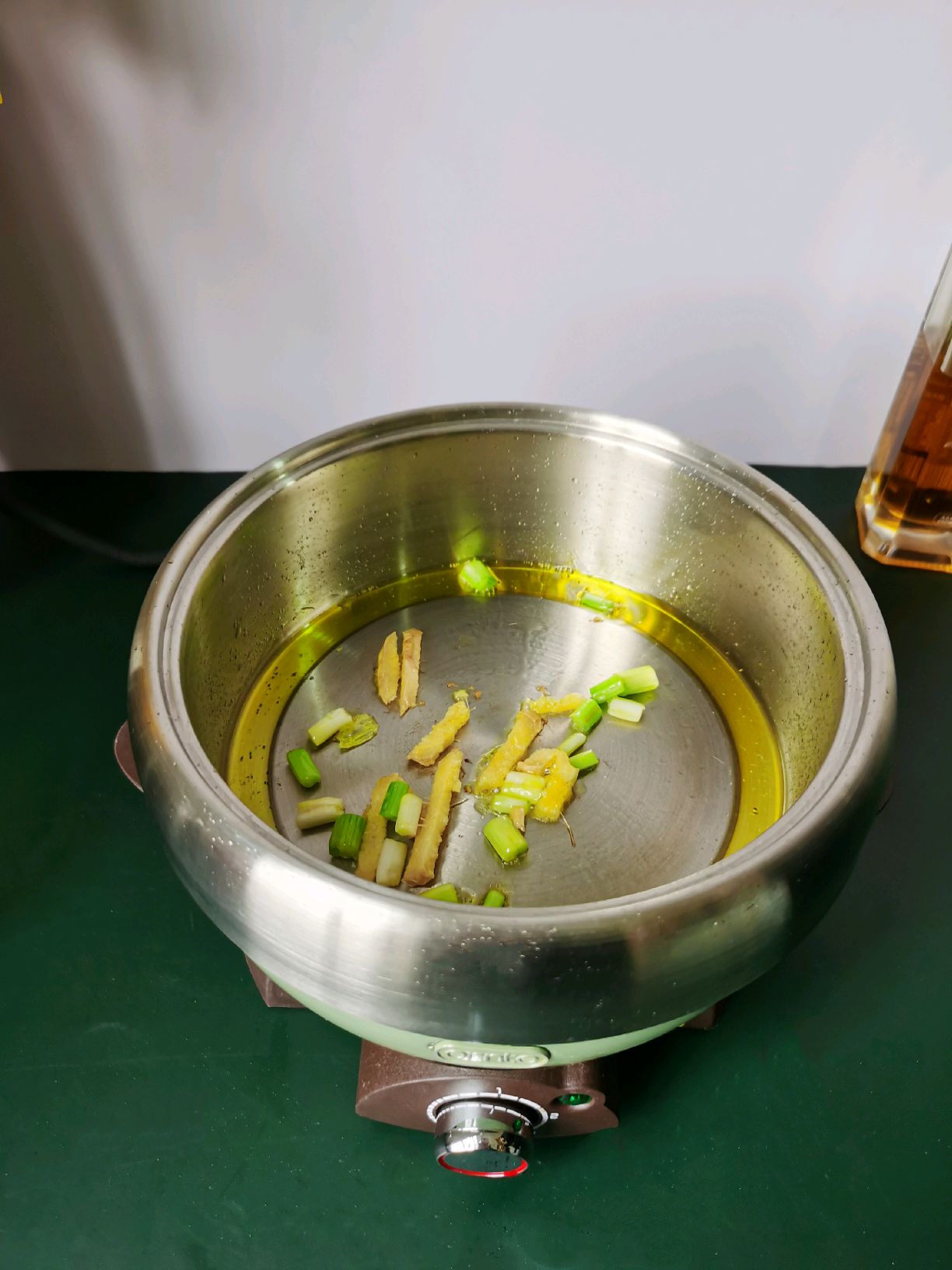 简单快手～鲜香滑嫩的鸭血豆腐
