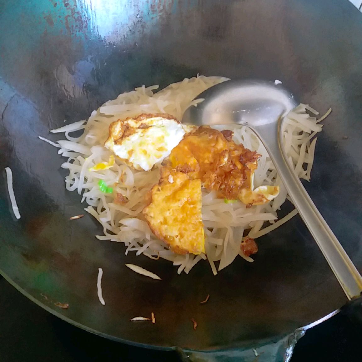 煎蛋萝卜丝汤