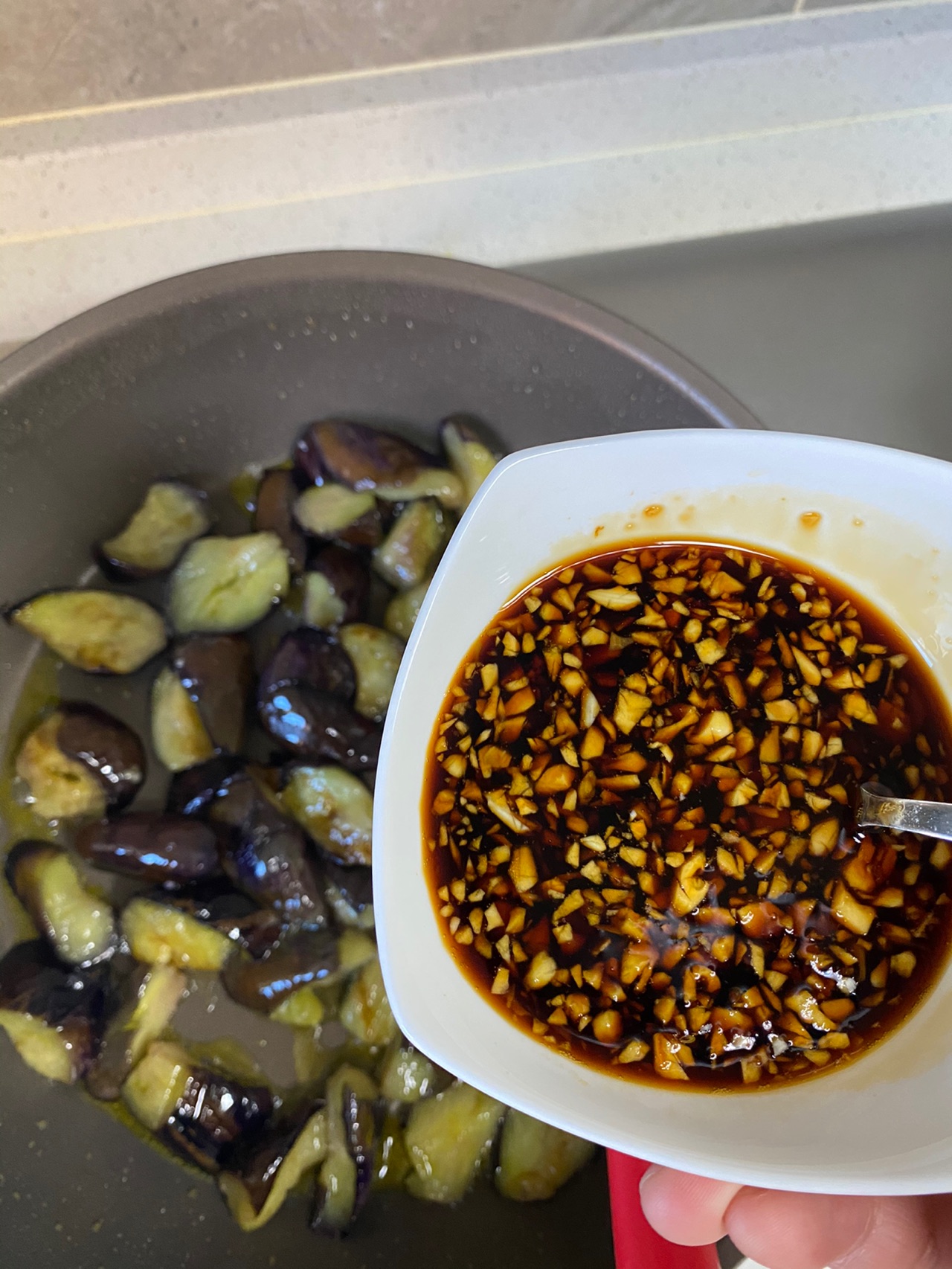 简单美味的下饭菜—红烧茄子