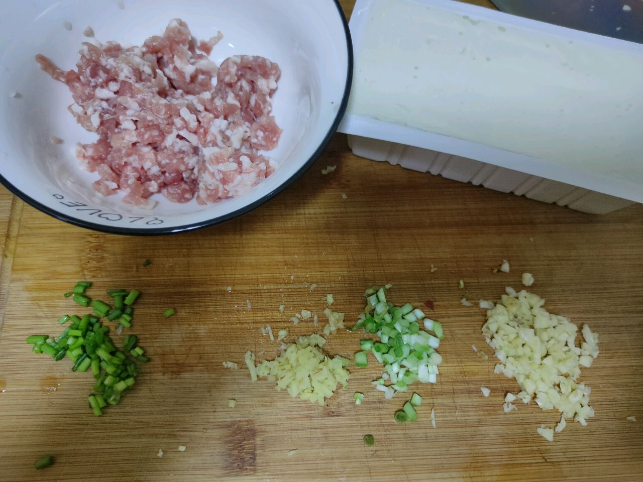 简单又敲下饭的肉末豆腐