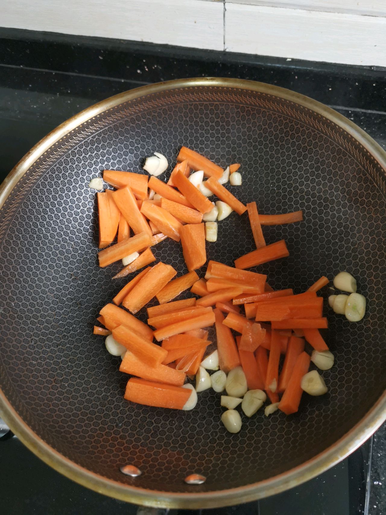 减肥利器❗黑木耳炒山药胡萝卜
