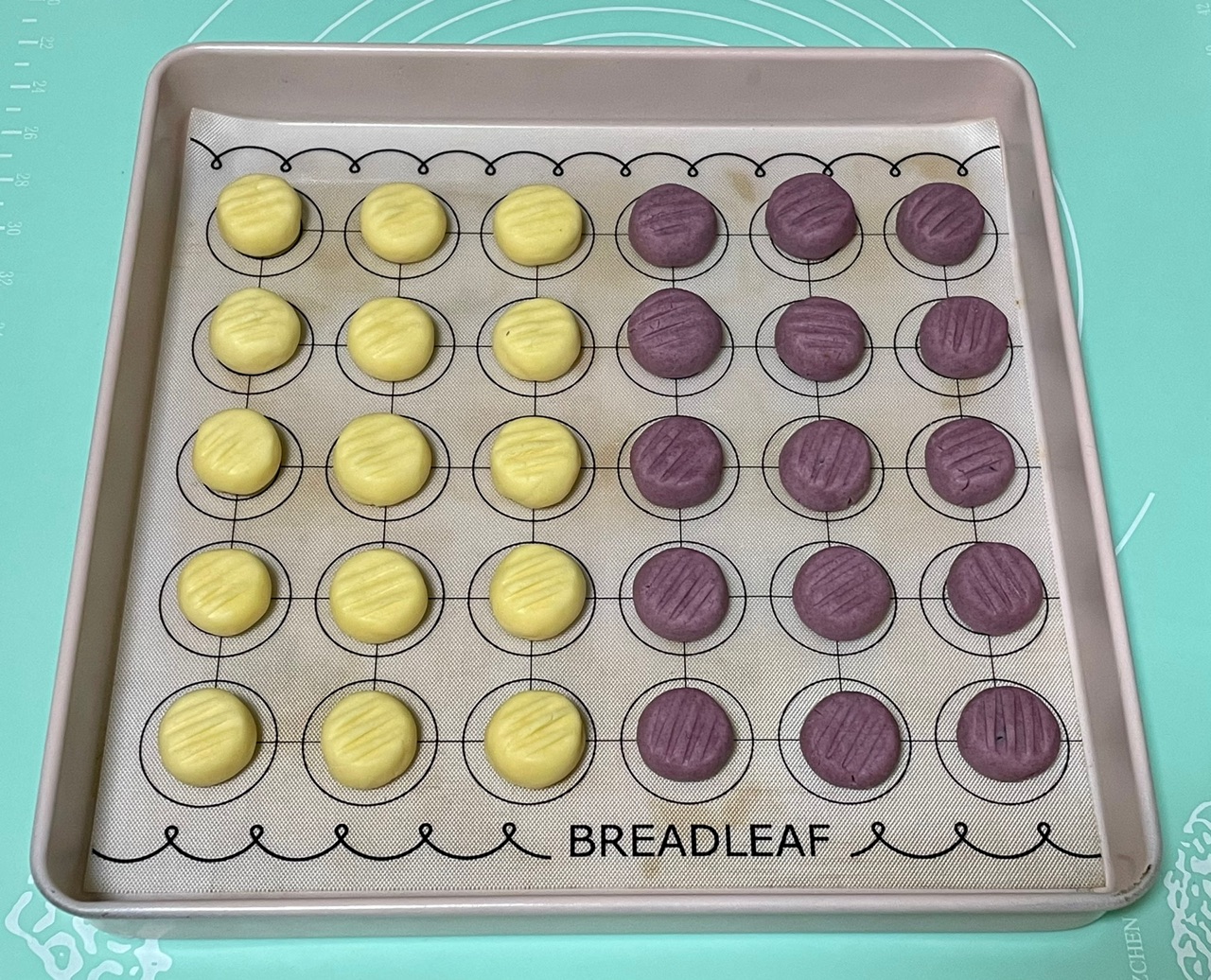 坚果夹心小饼干