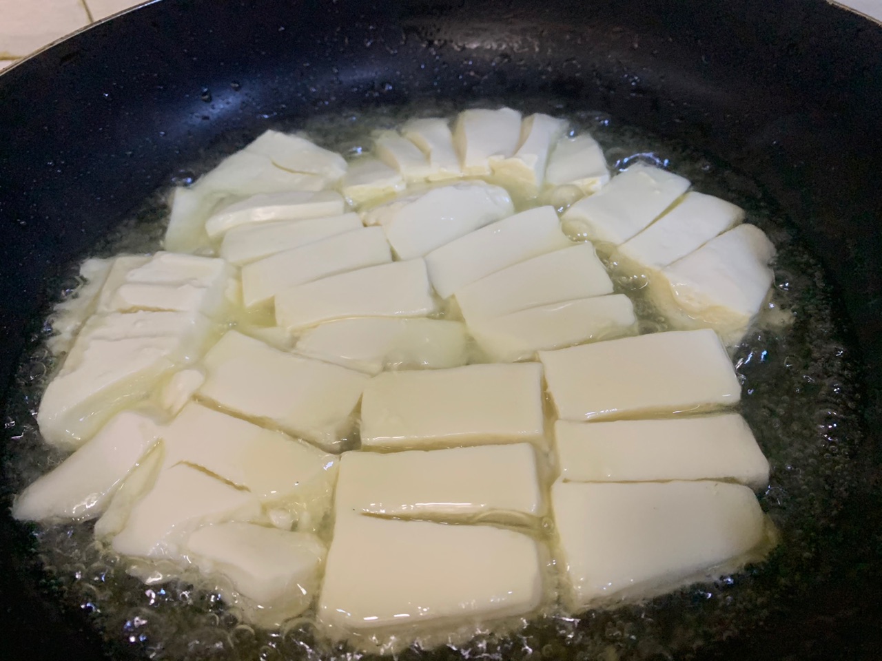 煎鸡蛋豆腐