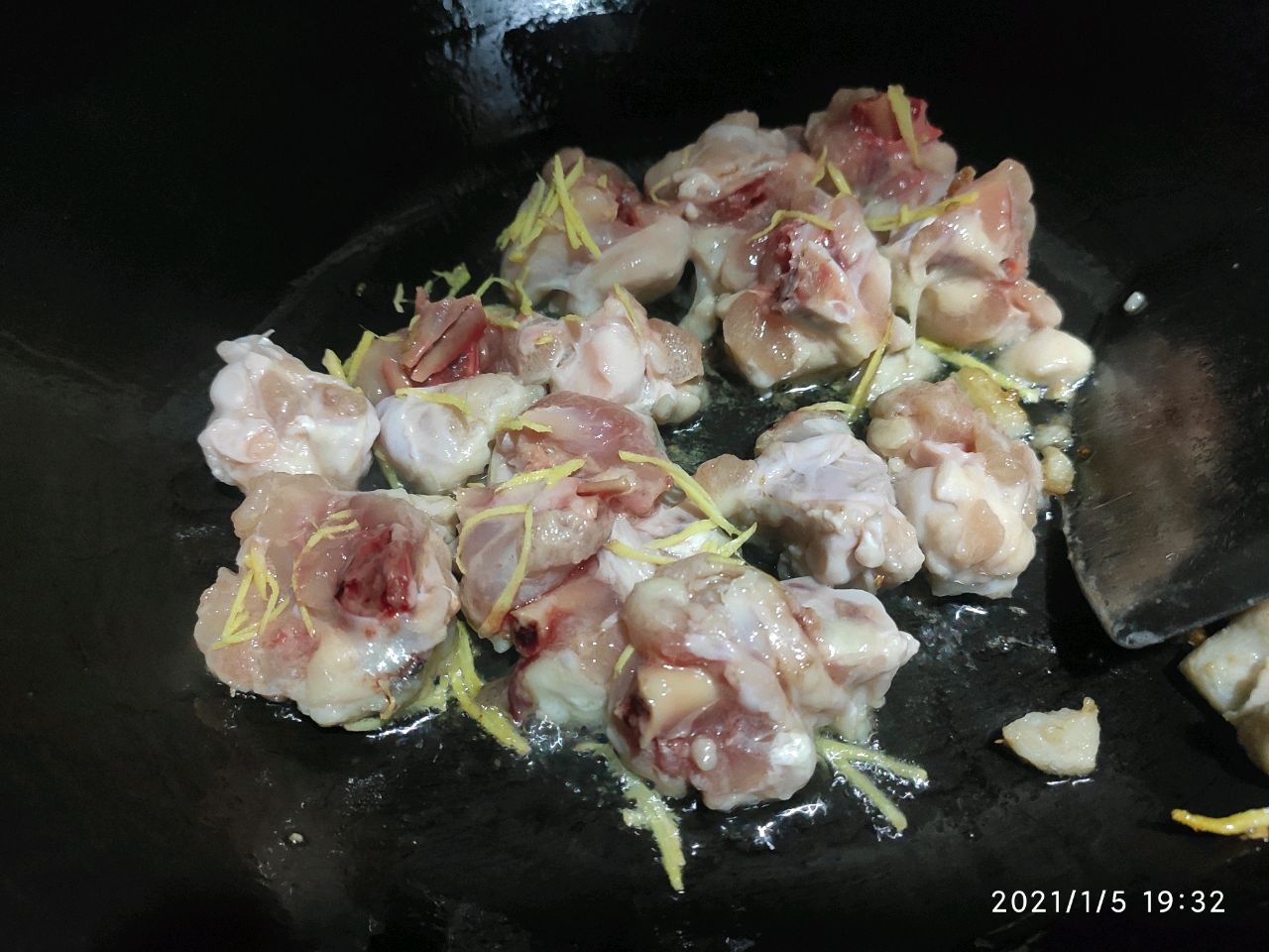 简简单单的卤水鸡翅
