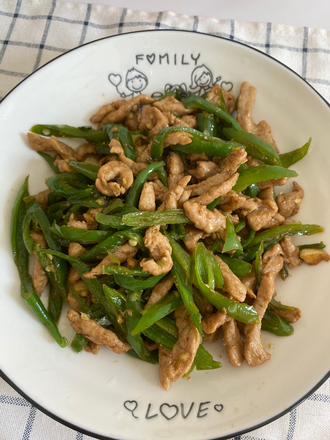 尖椒炒肉丝